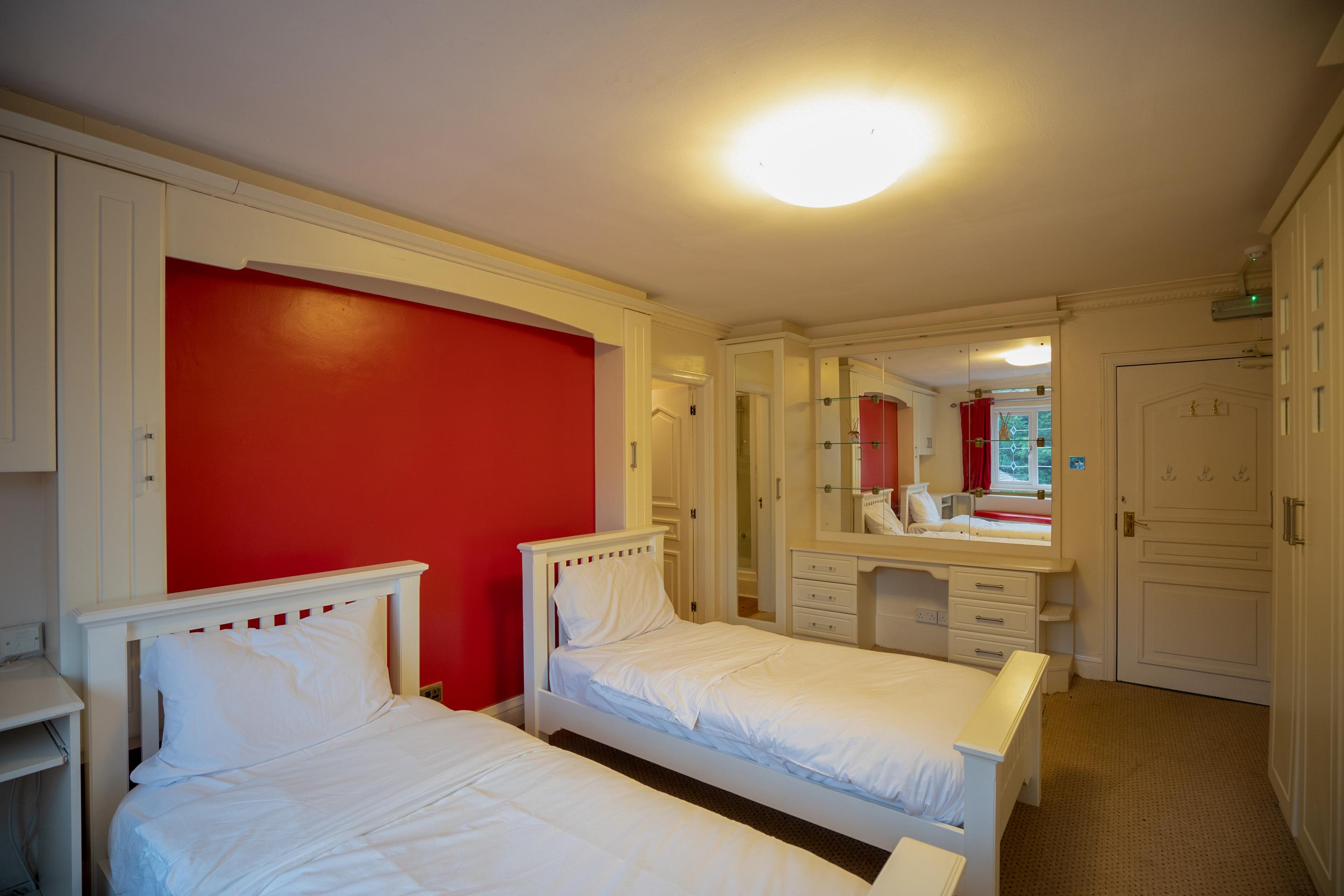 Oyo Oakcroft Guest House Manchester Airport Ringway Luaran gambar