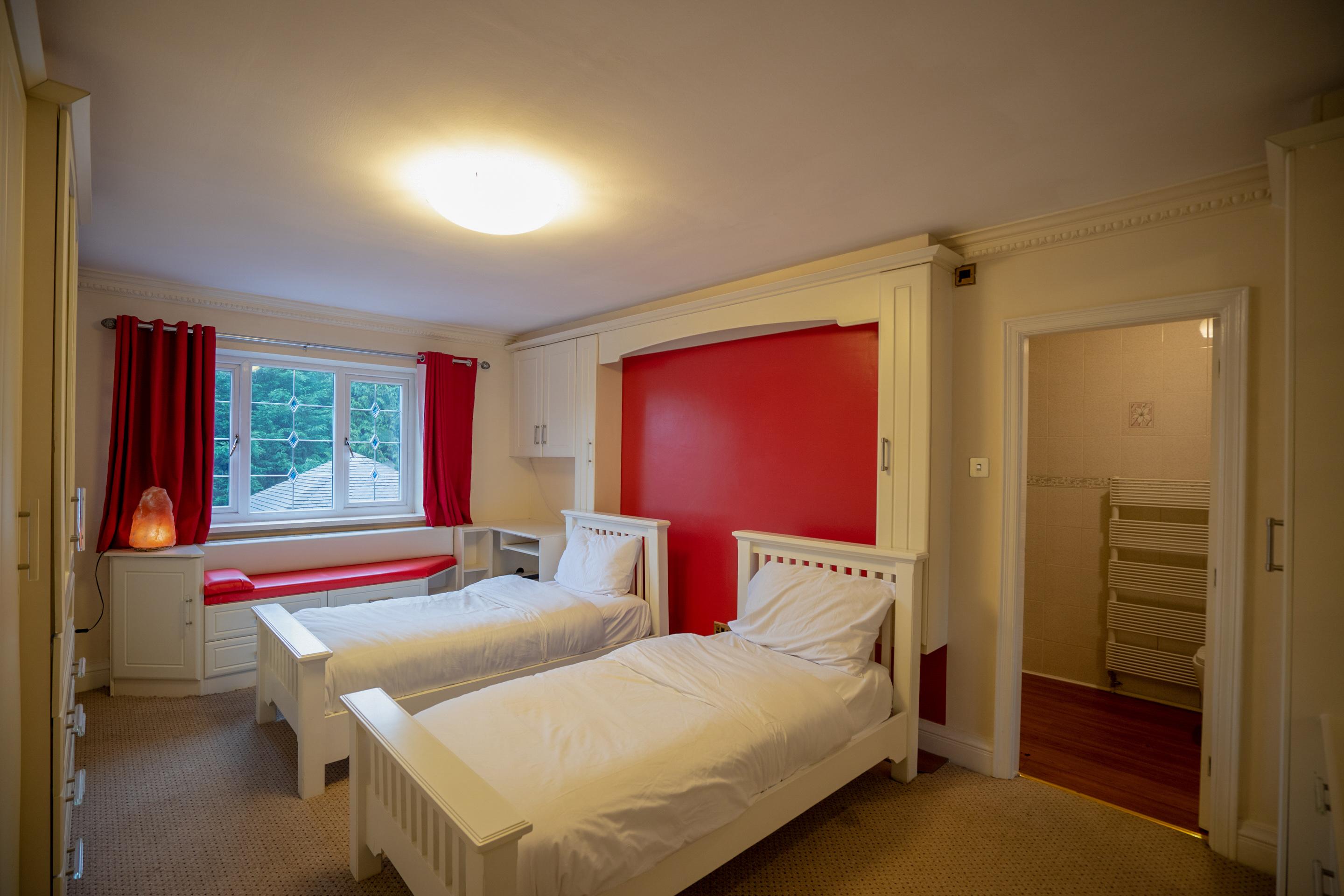 Oyo Oakcroft Guest House Manchester Airport Ringway Luaran gambar