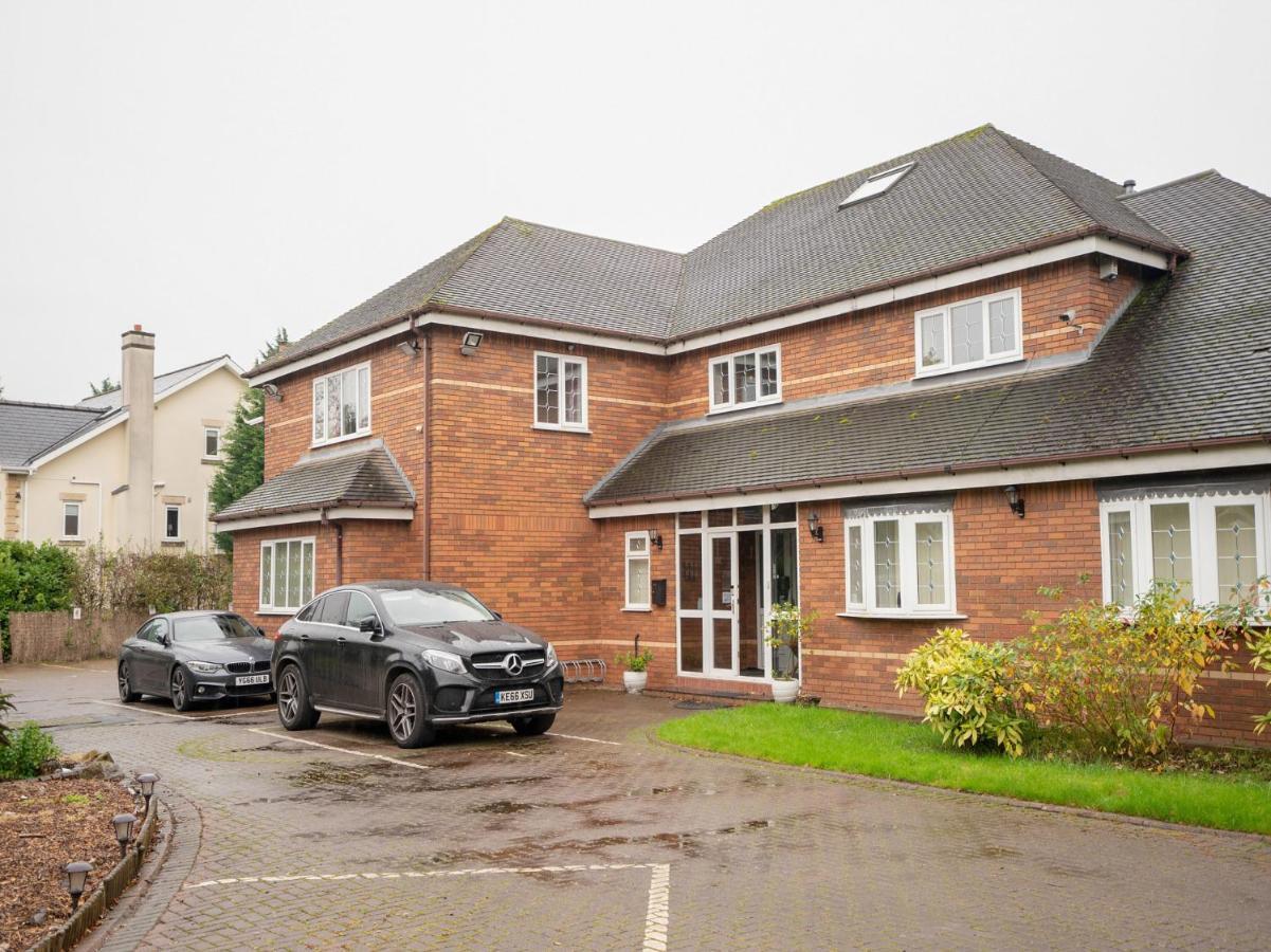 Oyo Oakcroft Guest House Manchester Airport Ringway Luaran gambar