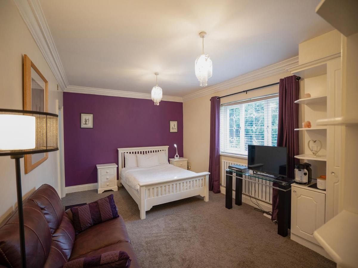 Oyo Oakcroft Guest House Manchester Airport Ringway Luaran gambar